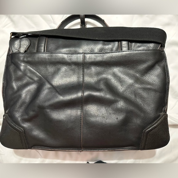 Ted Baker safiano leather messenger laptop bag. - Picture 2 of 12